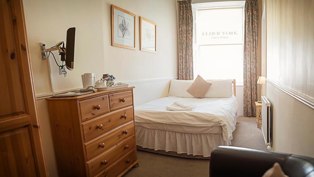 Single Room with Private External Bathroom,56605174:JPEG