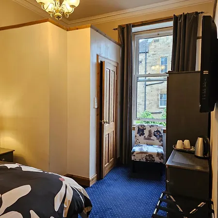 Smiths Guest House-3