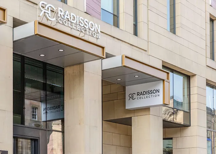 Spa Hotel: Radisson Collection Hotel, Royal Mile Edinburgh