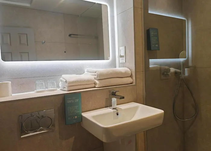 Lodge: Frederick House Hotel